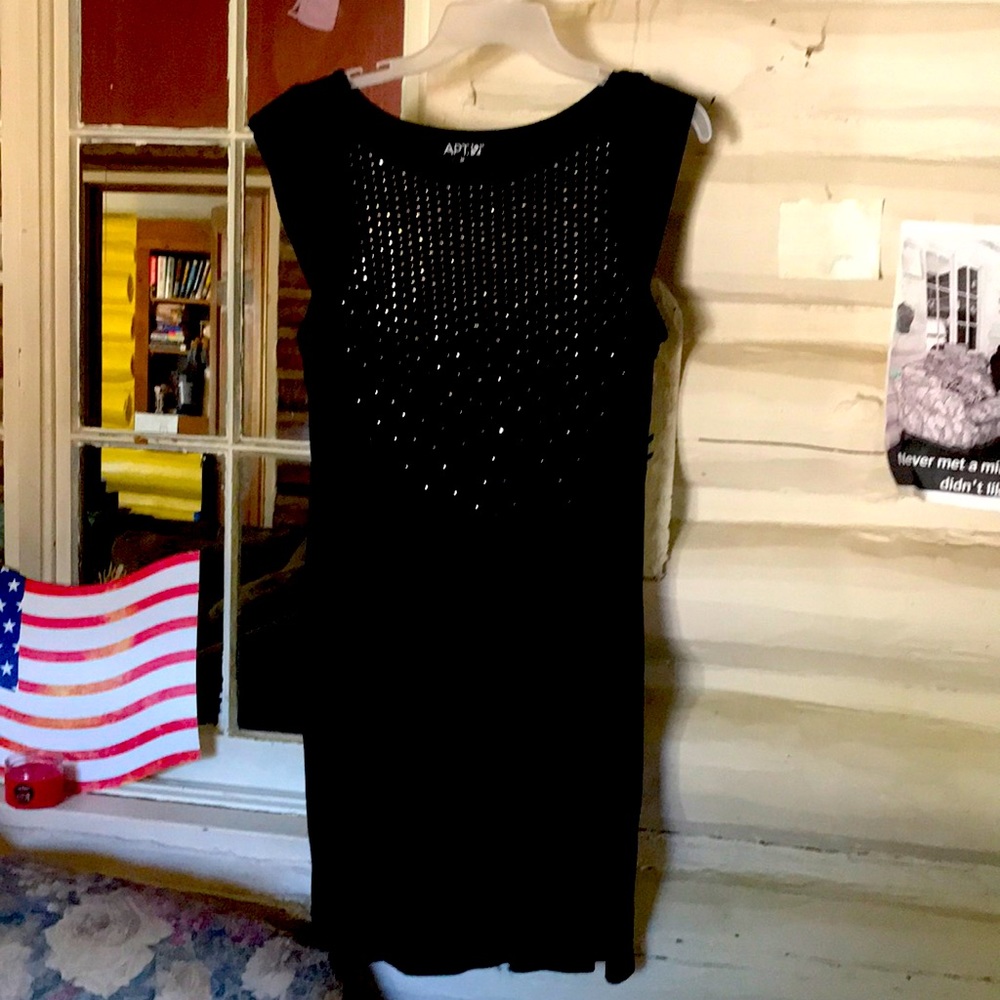 Apt 9 comfortable and stylish black dress